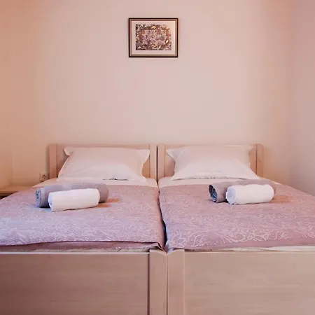 Domus Albus Guest house *